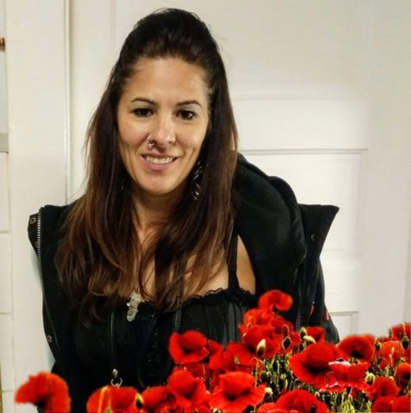 Meet your Posher, Renee - Picture 1 of 1